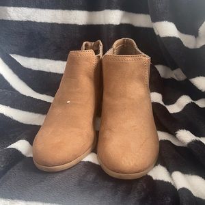 Brown ankle booties Size: 9 1/2W